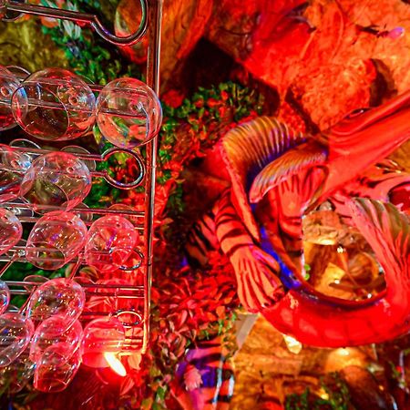 Tiger Complex Hotel Patong Екстер'єр фото